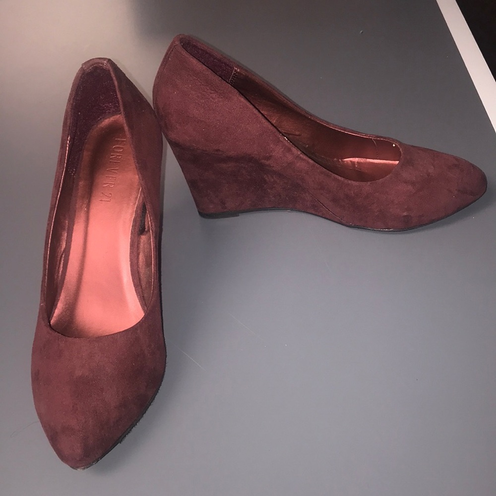 Maroon “velvet” wedges
